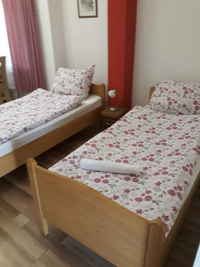 Apartments Emir 투즐라 객실 사진